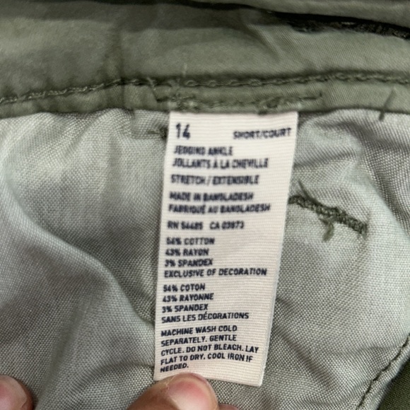 American Eagle green pants size 14 short - Picture 4 of 5